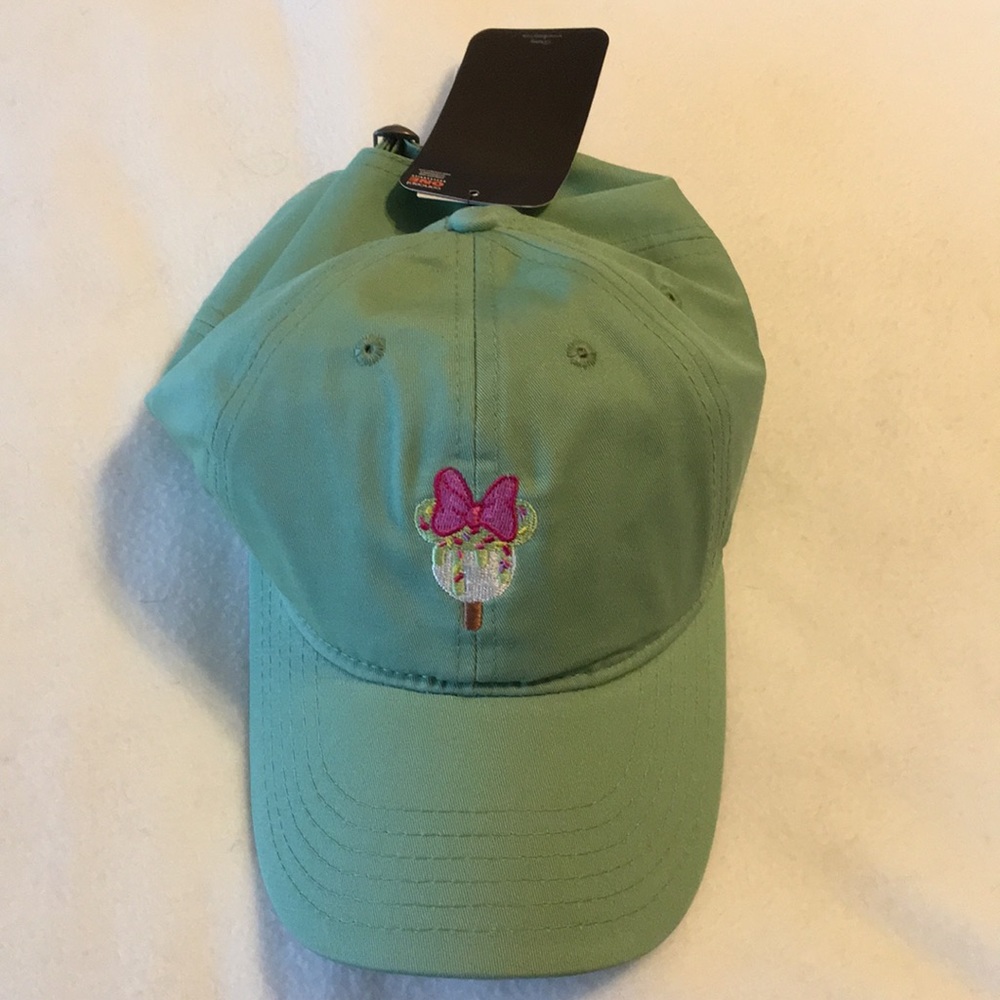 Disney Minnie ice cream hat NWT